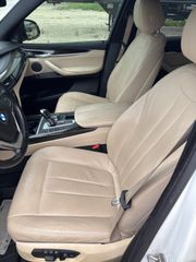 2017 BMW X5 sDrive35i - Interior Front Seat Image
